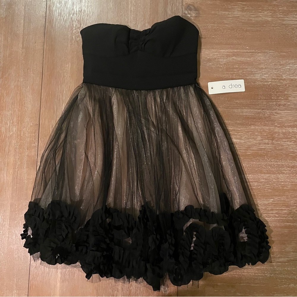 NEW a. drea Strapless Nude & Black Dress
